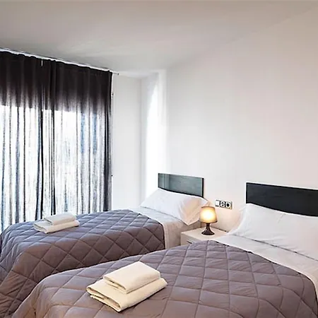 Appartement Lovely 4 Bedroom In *
